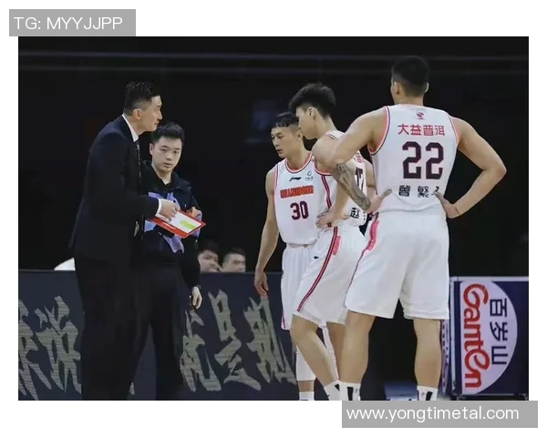 任骏飞带领球队奋勇拼搏展现篮球精神与团队力量的精彩瞬间